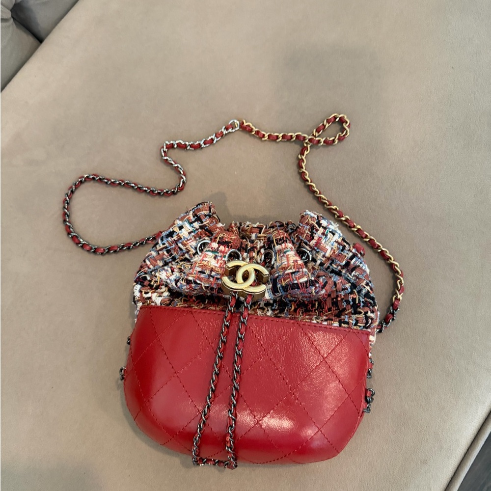 CHANEL Red Quilted Leather and Multicolor Tweed Drawstring bag